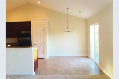 305 Engelmann Lane, Simpsonville, SC 29681 - Photo 8