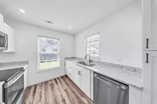 409 Gower St, Greenville, SC 29611 - Photo 14