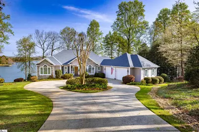 138 South Oak Pointe Drive, Seneca, SC 29672 - Photo 1