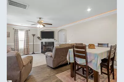 401 Timberwood Drive, Woodruff, SC 29388 - Photo 14