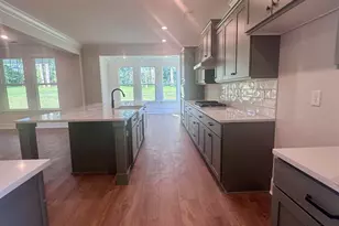 282 Castlebar St, Woodruff, SC 29388 - Photo 6