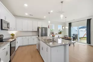 221 Pendergast Rd, Greenville, SC 29605 - Photo 12