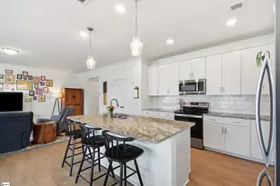 221 Pendergast Rd, Greenville, SC 29605 - Photo 10