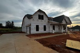 401 Rustic Outland Dr, Simpsonville, SC 29681 - Photo 2