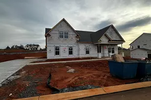 401 Rustic Outland Dr, Simpsonville, SC 29681 - Photo 4