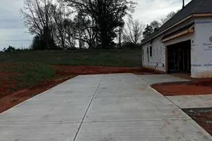 608 Timber Grove Dr, Simpsonville, SC 29681 - Photo 4