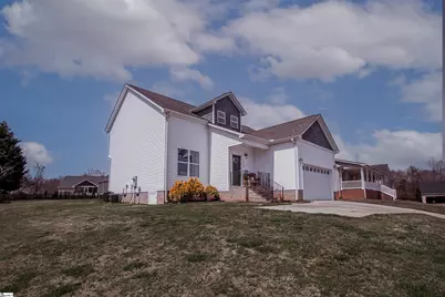 704 Rockcliff Street, Greenville, SC 29617 - Photo 4