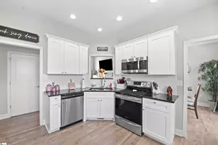 704 Rockcliff St, Greenville, SC 29617 - Photo 22