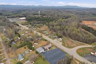 1406 Geer Hwy, Travelers Rest, SC 29690 - Photo 32