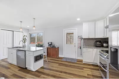 1406 Geer Highway, Travelers Rest, SC 29690 - Photo 10