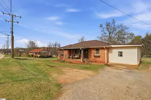 1406 Geer Hwy, Travelers Rest, SC 29690 - Photo 2