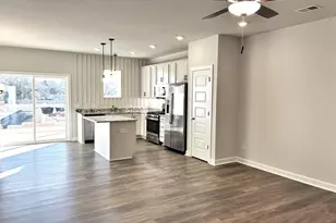 223 Crimson Tree Ct, Greenville, SC 29607 - Photo 2