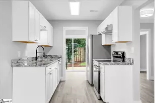 11 Forest Lake Dr, Simpsonville, SC 29681 - Photo 26