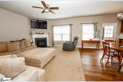 220 Dellwood Drive, Spartanburg, SC 29301 - Photo 2