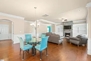 112 Ivy Woods Ct, Fountain Inn, SC 29644 - Photo 8