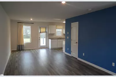 323 Long Grove Lane, Greer, SC 29650 - Photo 2