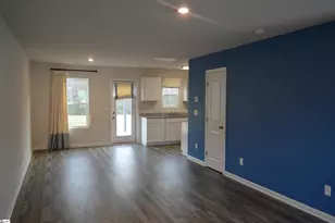 323 Long Grove Ln, Greer, SC 29650 - Photo 2