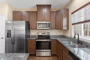 127 Emerywood Ln, Greenville, SC 29607 - Photo 2