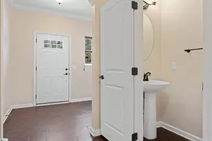 127 Emerywood Ln, Greenville, SC 29607 - Photo 4