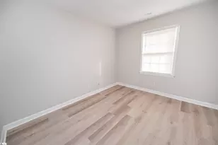 1466 B Dover Rd, Spartanburg, SC 29301 - Photo 12