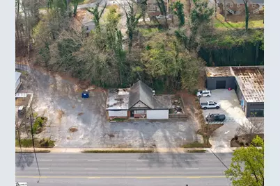 326 Wade Hampton Boulevard, Greenville, SC 29609 - Photo 6