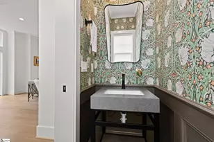 202 Cammer Ave, Greenville, SC 29605 - Photo 44