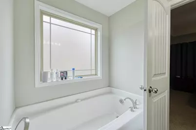 770 Charleston Place, Duncan, SC 29334 - Photo 4