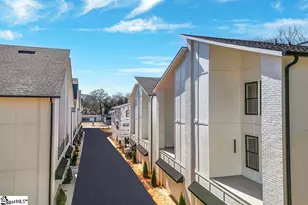 109 Lepak Ln, Greenville, SC 29605 - Photo 2