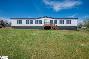 706 Sapphire Ct, Inman, SC 29349 - Photo 1