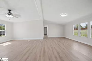 706 Sapphire Ct, Inman, SC 29349 - Photo 6