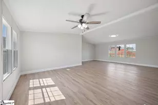 706 Sapphire Ct, Inman, SC 29349 - Photo 4