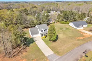 102 Lochenshire Pl, Belton, SC 29627 - Photo 32