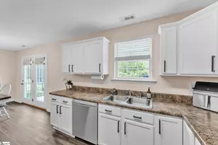 102 Lochenshire Pl, Belton, SC 29627 - Photo 10