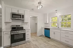 401 Rogers Ave, Greenville, SC 29617 - Photo 4