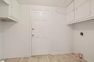 401 Rogers Ave, Greenville, SC 29617 - Photo 12