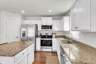 417 Vernonburg Ct, Piedmont, SC 29673 - Photo 2