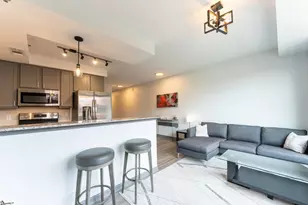 100 E Washinton St, Greenville, SC 29601 - Photo 6