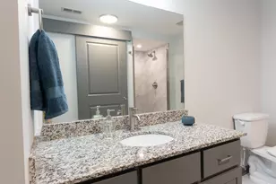 100 E Washinton St, Greenville, SC 29601 - Photo 10