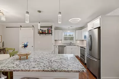 148 Pleasant Ridge Avenue, Greenville, SC 29605 - Photo 16