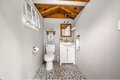 1028 E Lakeshore Drive, Landrum, SC 29356 - Photo 8