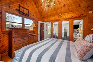 1028 E Lakeshore Dr, Landrum, SC 29356 - Photo 20