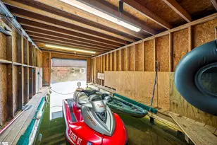 1028 E Lakeshore Dr, Landrum, SC 29356 - Photo 16