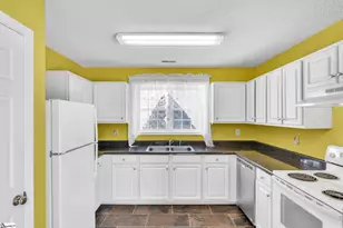 712 Highcrest Dr, Greenville, SC 29617 - Photo 12