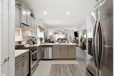 1 Woodcross Drive, Simpsonville, SC 29681 - Photo 4