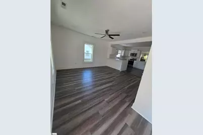 559 Perrin Avenue, Woodruff, SC 29388 - Photo 4