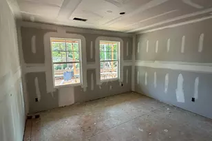 8 Huff Dr, Greenville, SC 29611 - Photo 2