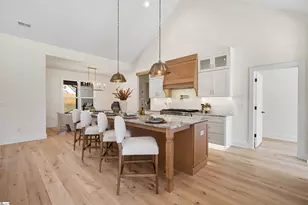 118 Mt Vernon Cir, Greer, SC 29651 - Photo 4