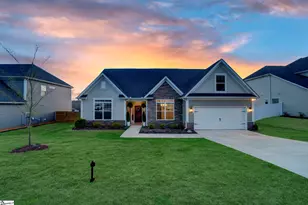 142 Juniper Hill Dr, Easley, SC 29642 - Photo 2