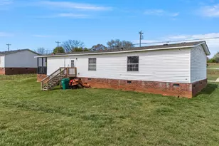 542 Ellis Ferry Rd, Gaffney, SC 29341 - Photo 32