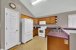 101 Forrester Dr, Liberty, SC 29657 - Photo 6